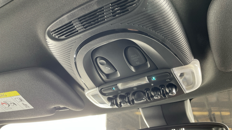 MINI Hatchback 1.5 Cooper Exclusive Premium 5dr Auto Petrol Hatchback